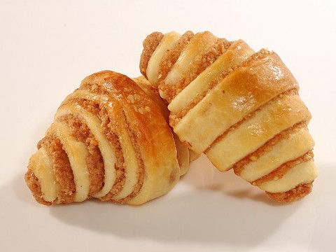 Máy làm bánh Croissant tùy chỉnh, Máy làm bánh mì Croissant uốn cong